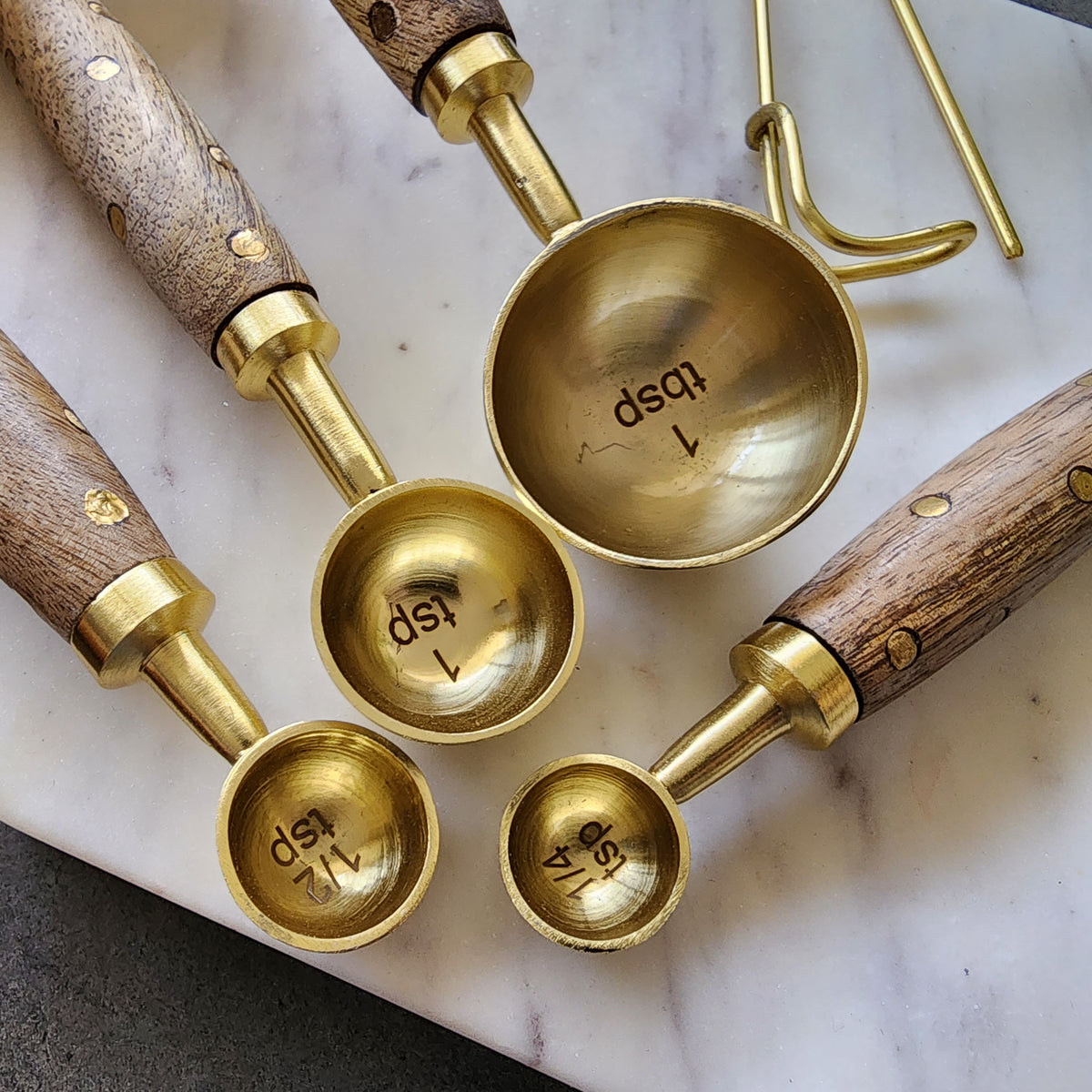 KITCHEN BASICS Measuring Spoons 4/ST Gold – Hunt and Gather gifts